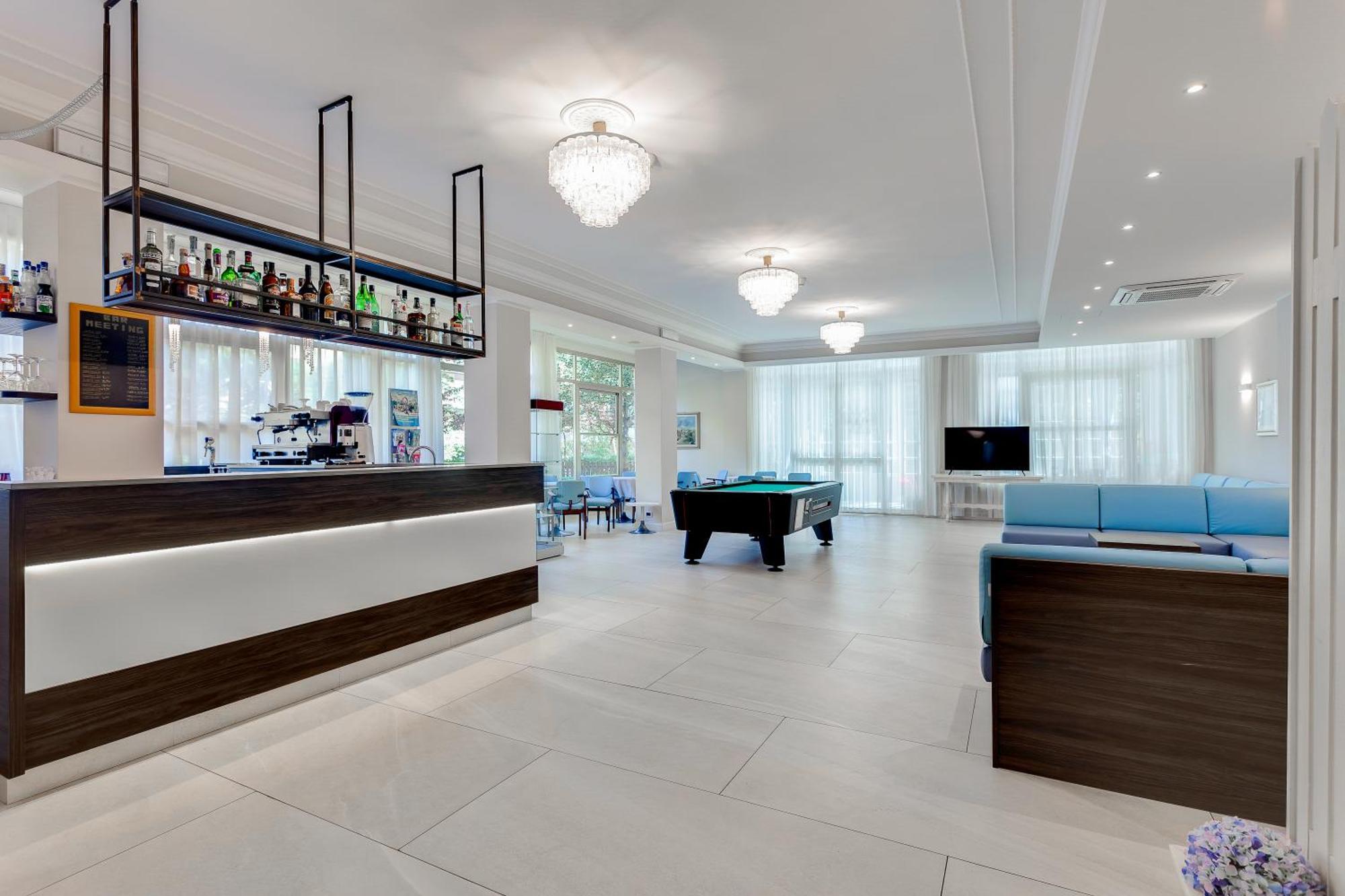 Hotel Meeting Cesenatico Ngoại thất bức ảnh
