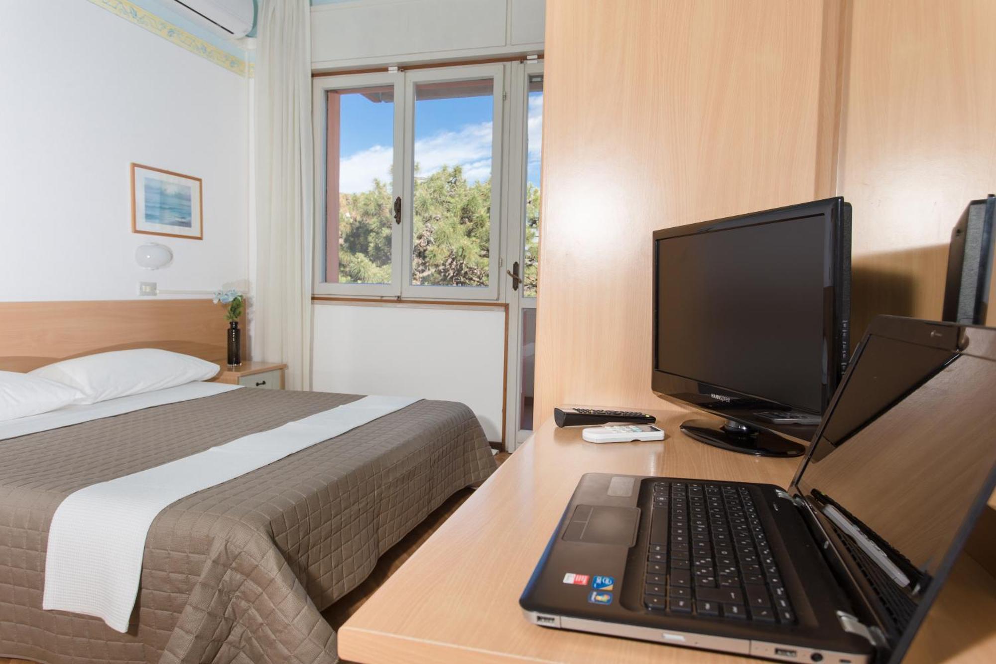 Hotel Meeting Cesenatico Phòng bức ảnh