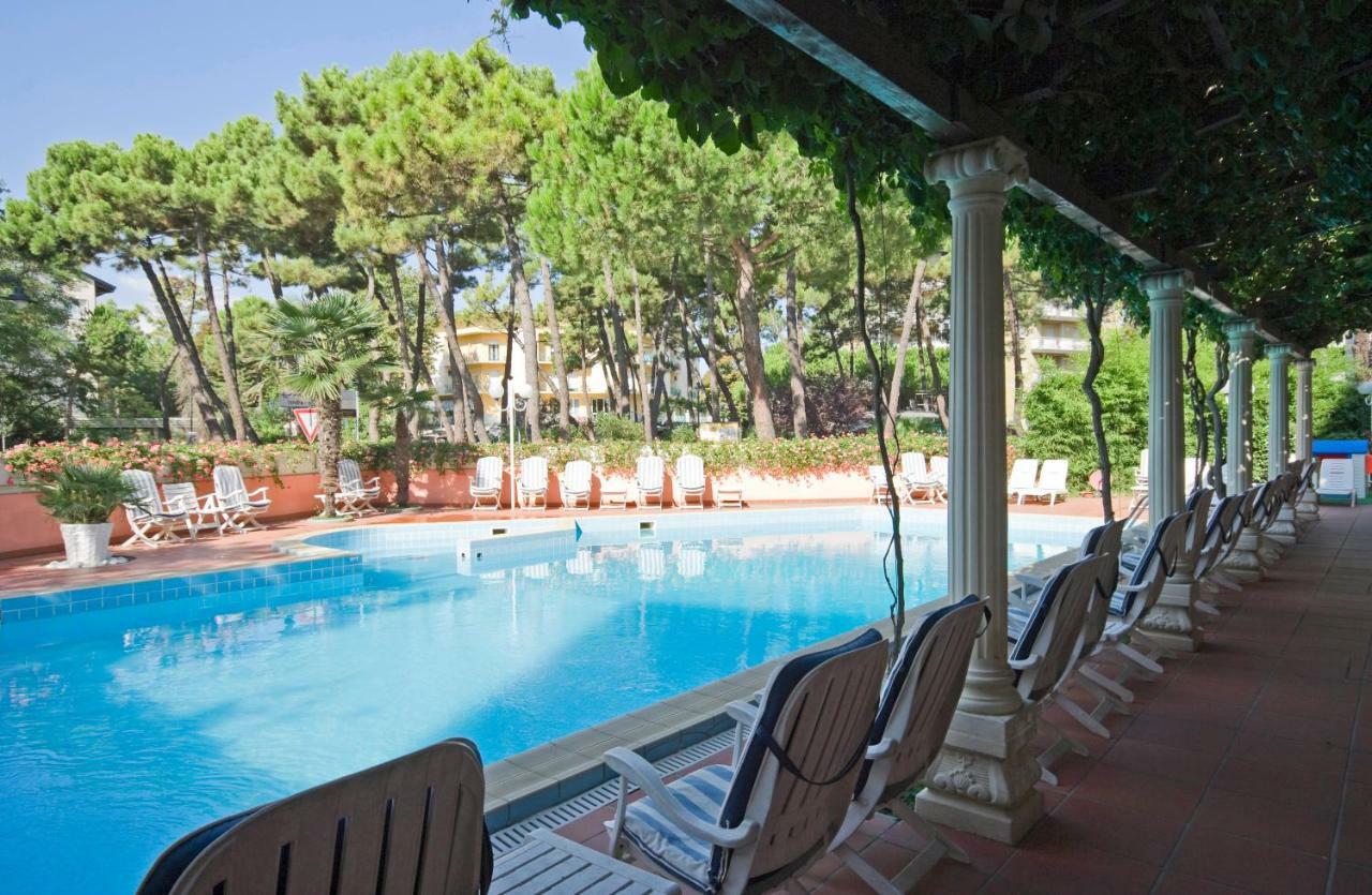 Hotel Meeting Cesenatico Ngoại thất bức ảnh